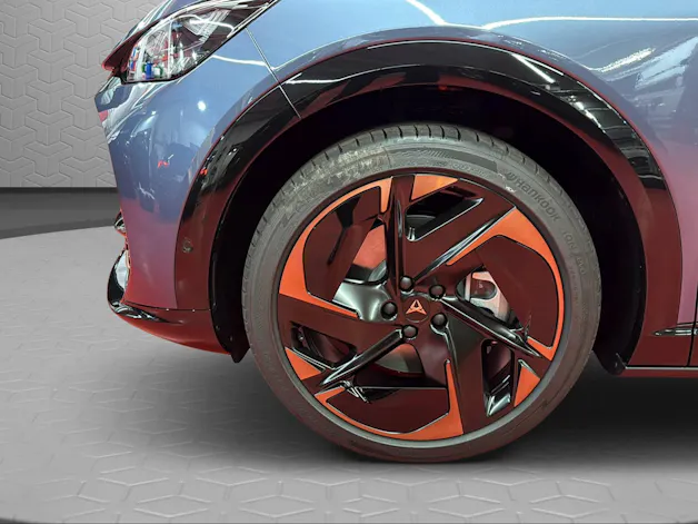Cupra Tavascan Type 9 77 kWh Adrenaline