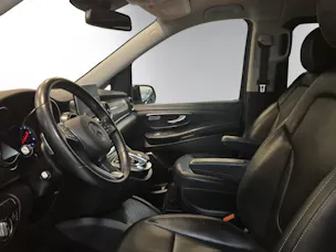 Mercedes-Benz V 300 d lang 4Matic 9G-Tronic