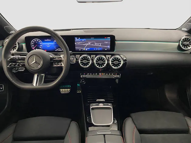 Mercedes-Benz A 250 e AMG Line Limousine