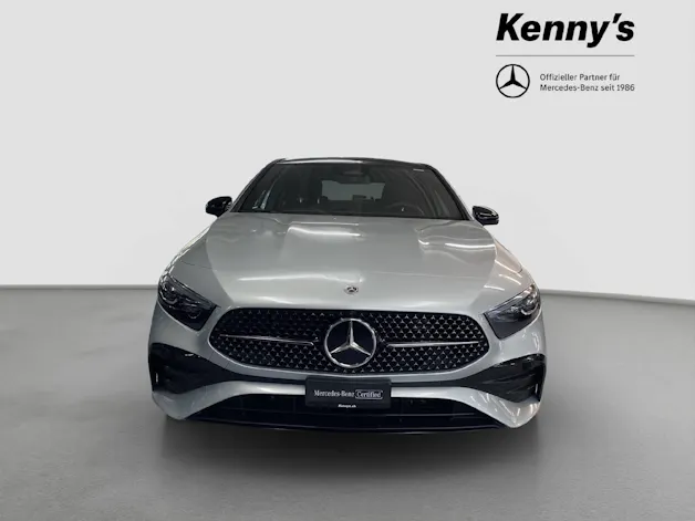 Mercedes-Benz A 250 e AMG Line Limousine