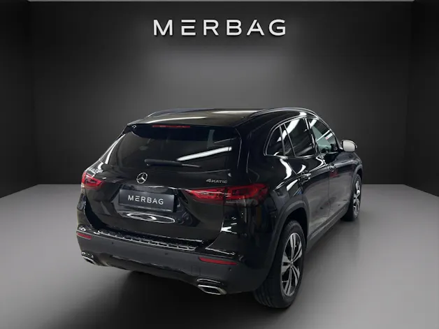 Mercedes-Benz GLA 250 Progressive4Matic