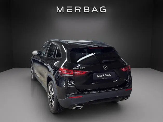 Mercedes-Benz GLA 250 Progressive4Matic