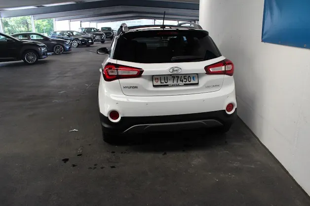 Hyundai i20 1.0 T-GDi Amplia