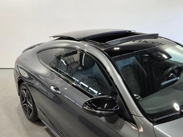 Mercedes-Benz C 200 AMG Line 4matic Coupé