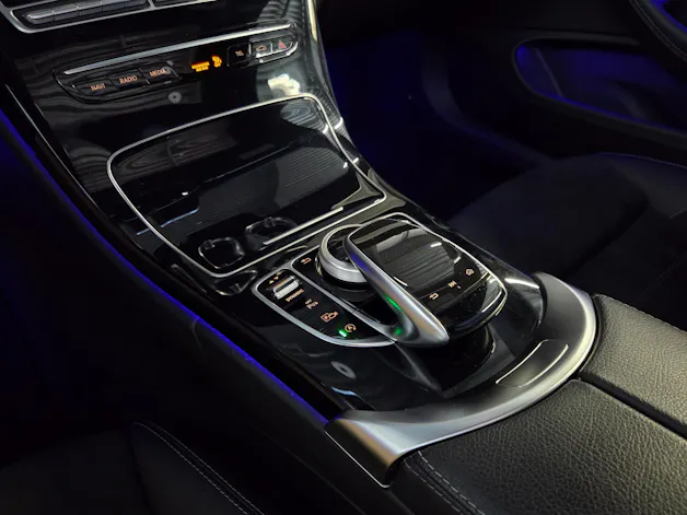 Mercedes-Benz C 200 AMG Line 4matic Coupé