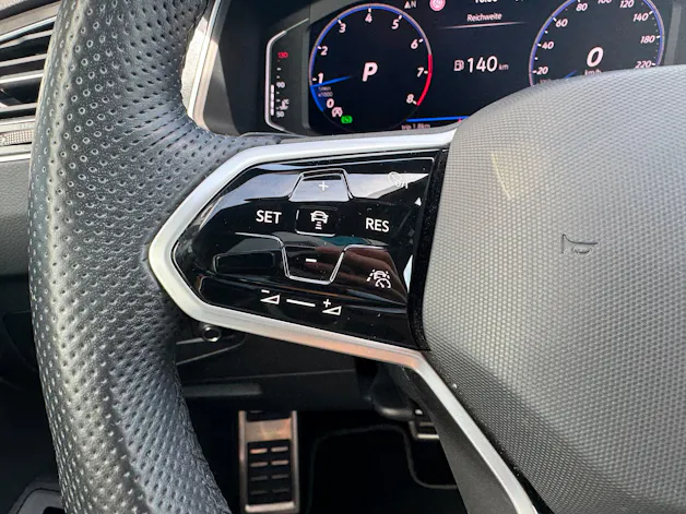 VW Tiguan 2.0TSI R-Line 4Motion DSG