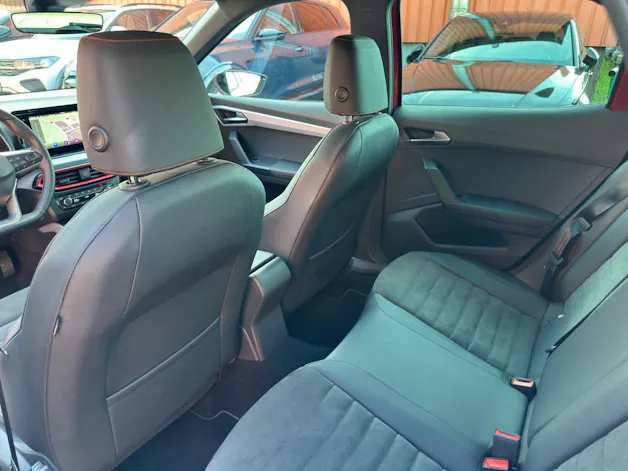 SEAT Arona 1.5 Eco TSI Hola FR DSG