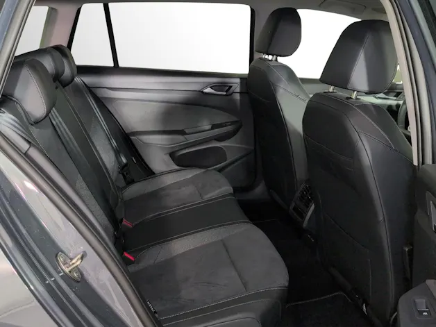 VW Golf Variant 1.5 eTSI mHEV Life