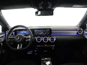 Mercedes-Benz A 250 e 8G-DCT