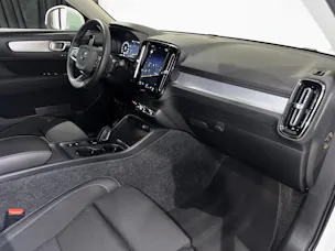 Volvo XC40 T3 Momentum Geartronic | 1.Hand | CH |