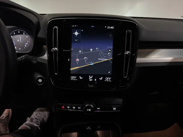 Volvo XC40 T3 Momentum Geartronic | 1.Hand | CH |