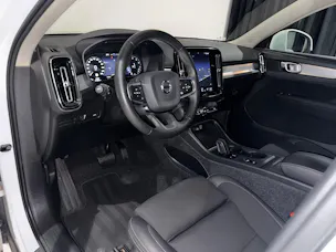 Volvo XC40 T3 Momentum Geartronic | 1.Hand | CH |