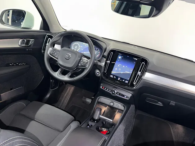 Volvo XC40 T3 Momentum Geartronic | 1.Hand | CH |