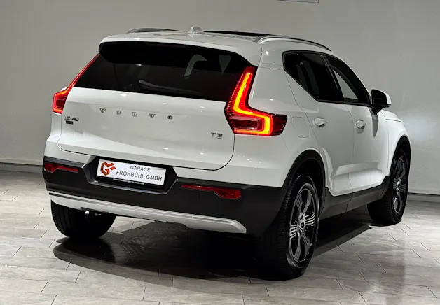 Volvo XC40 T3 Momentum Geartronic | 1.Hand | CH |