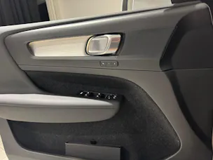 Volvo XC40 T3 Momentum Geartronic | 1.Hand | CH |