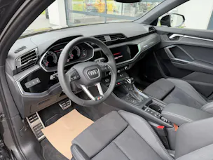 Audi Q3 40 TFSI S line quattro S-tronic