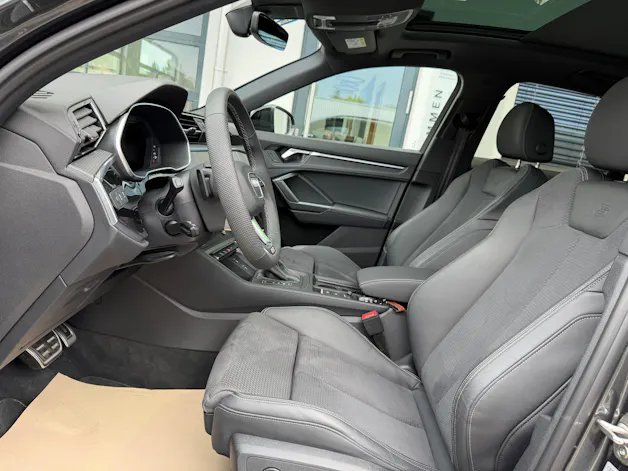 Audi Q3 40 TFSI S line quattro S-tronic