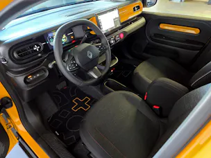 RENAULT Twingo E-Tech Urban Range techno
