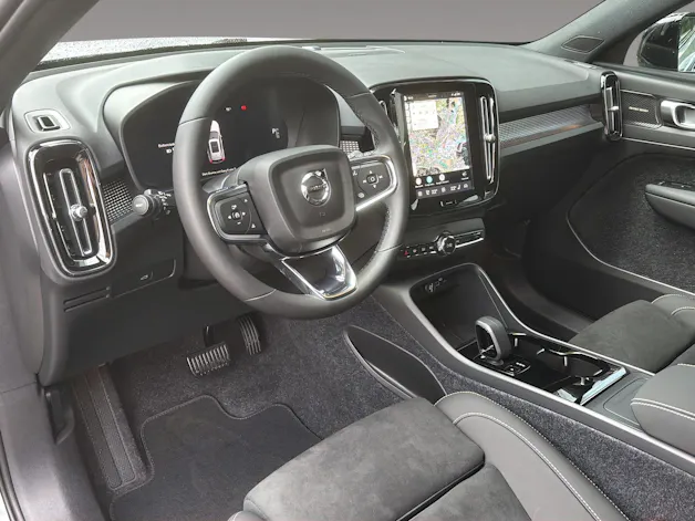 Volvo EX40 82kWh Twin Motor AWD Xcentric Edition