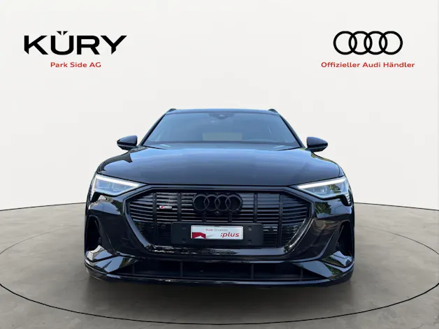 Audi e-tron 55 S line Black Edition 408PS