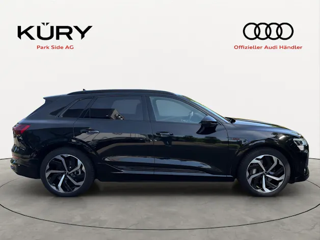 Audi e-tron 55 S line Black Edition 408PS
