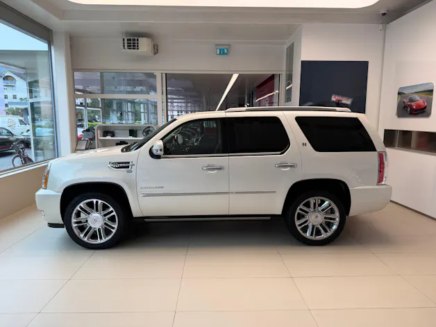 Cadillac Escalade 6.0 Hybrid Platinum Edition