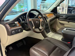 Cadillac Escalade 6.0 Hybrid Platinum Edition