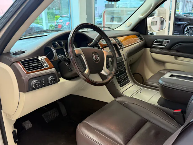 Cadillac Escalade 6.0 Hybrid Platinum Edition