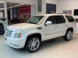 Cadillac Escalade 6.0 Hybrid Platinum Edition