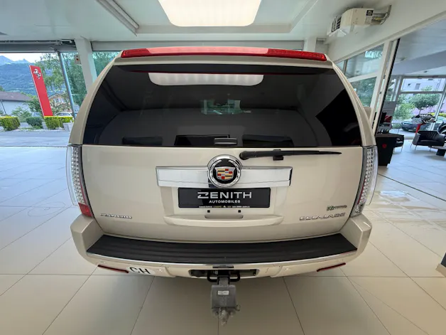 Cadillac Escalade 6.0 Hybrid Platinum Edition