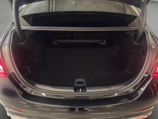 Mercedes-Benz C 200 - AMG / 360 Grad Kamera / Spur-Assistent / Winkel-Assistent