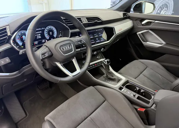 Audi Q3 45 TFSI quattro S-tronic