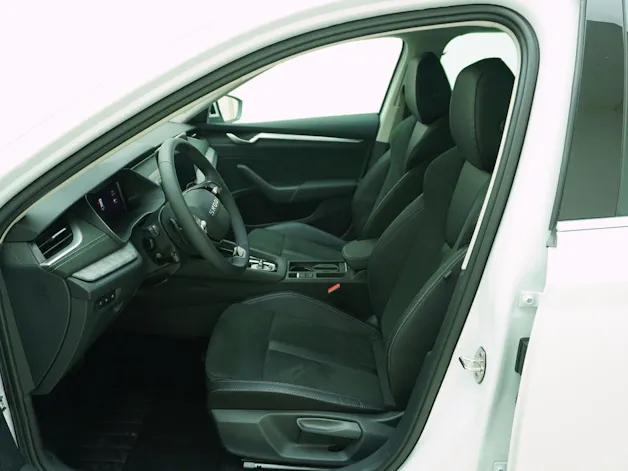 Škoda Octavia 1.5 TSI mHEV Selection-Lounge DSG