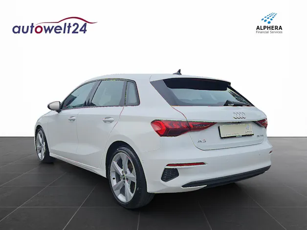 Audi A3 Sportback 35 TFSI Attraction S-tronic S-LINE!!!