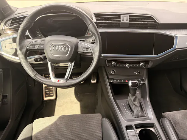 Audi Q3 35 TFSI S line Attraction S-tronic