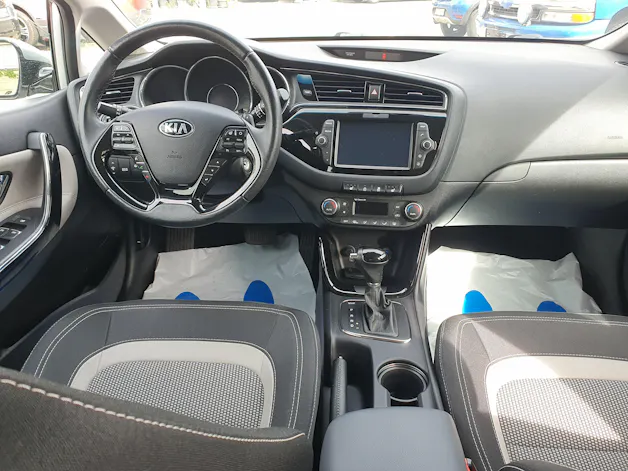 Kia Cee'd 1.6 GDi Swiss Champion DCT