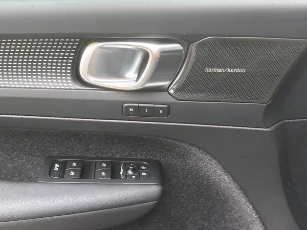 Volvo EX40 82kWh Twin Motor AWD Xcentric Edition