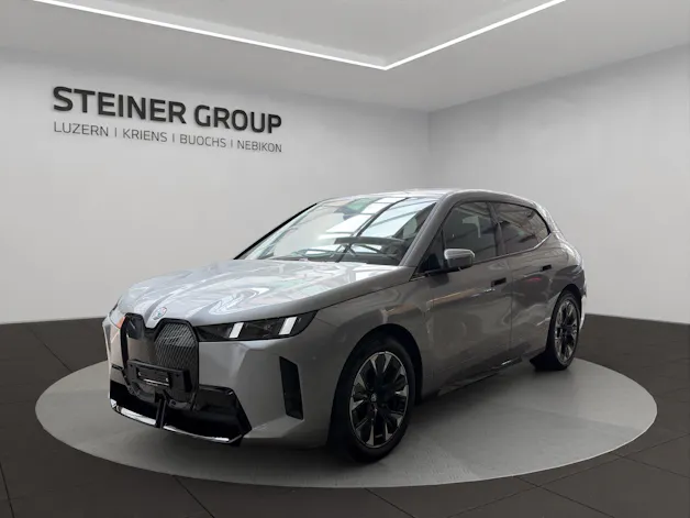 BMW iX xDrive45 M Sport