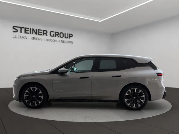 BMW iX xDrive45 M Sport