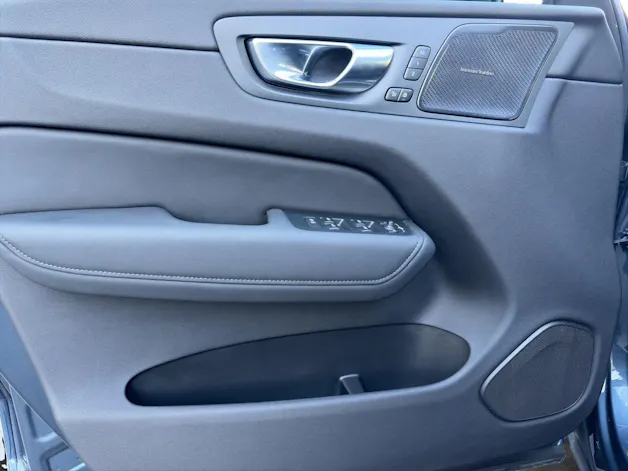 Volvo XC60 2.0 T6 TE Plus Dark eAWD