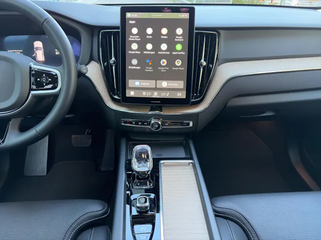 Volvo XC60 2.0 T6 TE Plus Dark eAWD