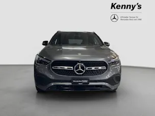 Mercedes-Benz GLA 200 d Progressive 4MATIC