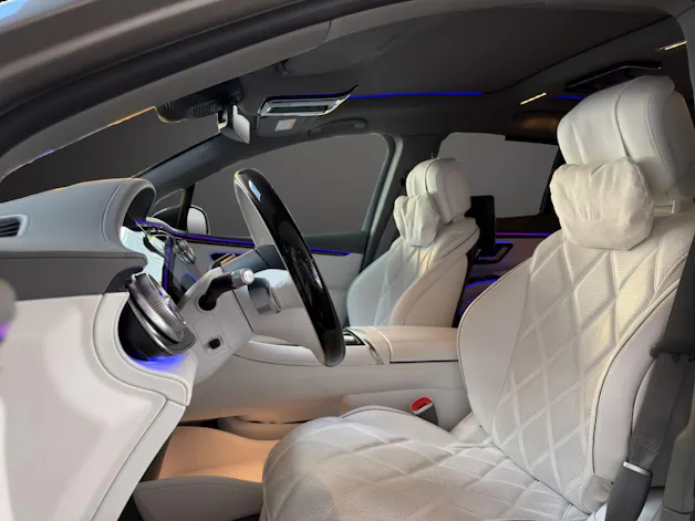 Mercedes-Benz EQS SUV 680 Maybach