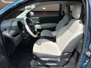 Fiat 500e Cabrio La Prima