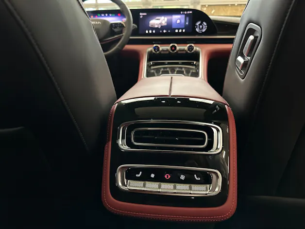 OMODA 9 PHEV SHS Exclusive AWD