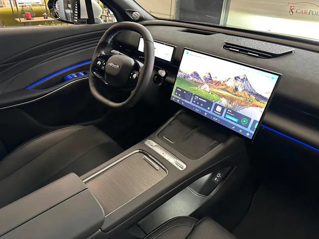 OMODA 7 1.5T SHS PHEV Luxury