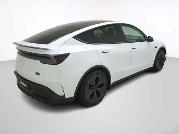 Tesla Model Y Performance AWD