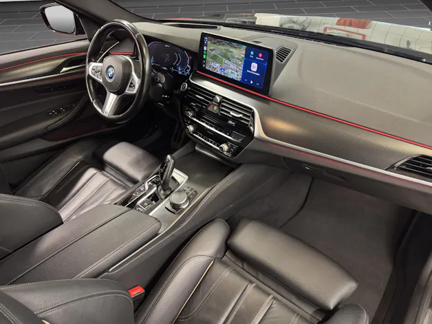 BMW 530e xDrive Touring M Sport Steptronic