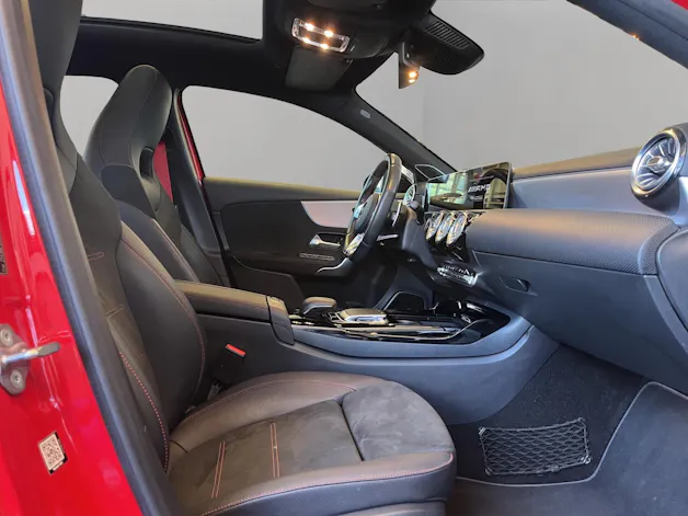 Mercedes-Benz A 35 AMG 4Matic Speedshift (CH)