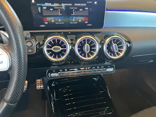 Mercedes-Benz A 35 AMG 4Matic Speedshift (CH)